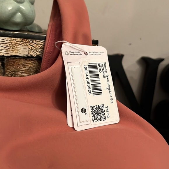 NWT Lululemon sports bra - Picture 5 of 7